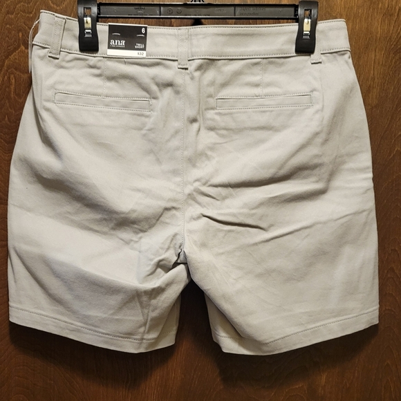 a n.a. Women's Gray Twill Shorts NWT - Picture 4 of 10